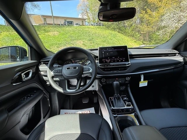 2026 Jeep Compass - Image 11 of 21