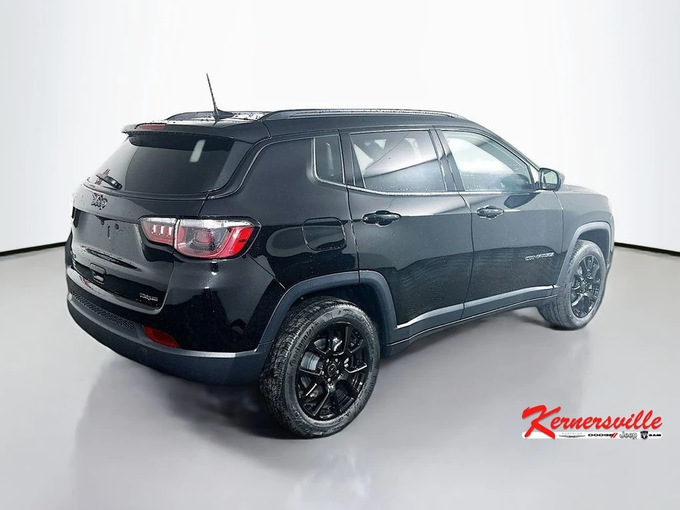 2026 Jeep Compass - Image 7 of 12