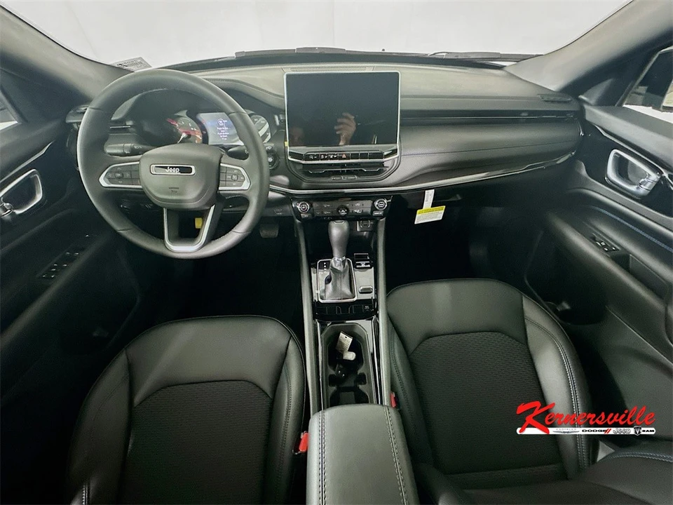 2026 Jeep Compass - Image 9 of 21