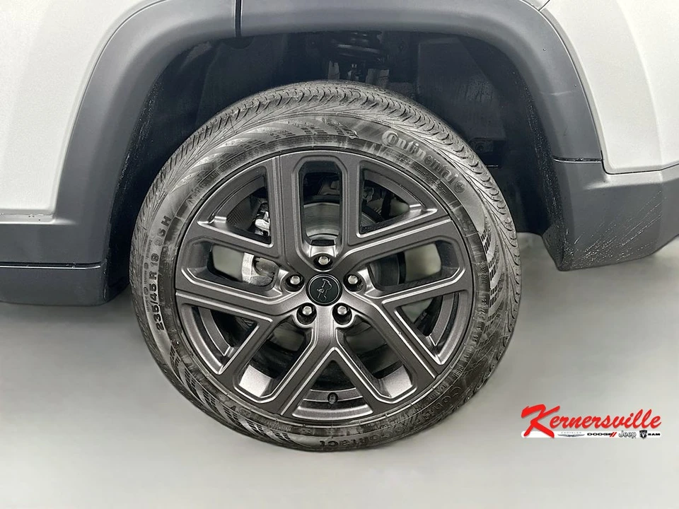 2026 Jeep Compass - Image 17 of 21