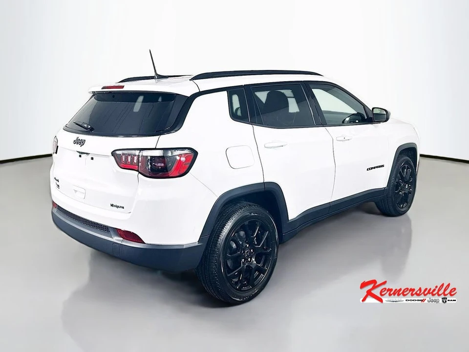2026 Jeep Compass - Image 7 of 12