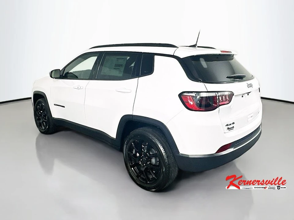 2026 Jeep Compass - Image 5 of 12