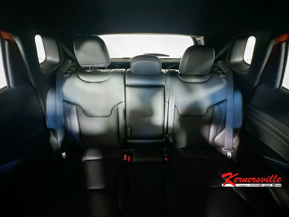 2026 Jeep Compass - Image 10 of 12