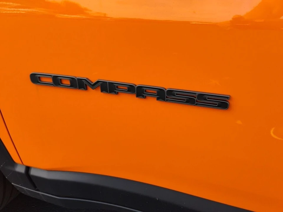 2026 Jeep Compass - Image 10 of 12