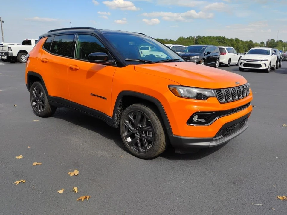 2026 Jeep Compass - Image 3 of 12