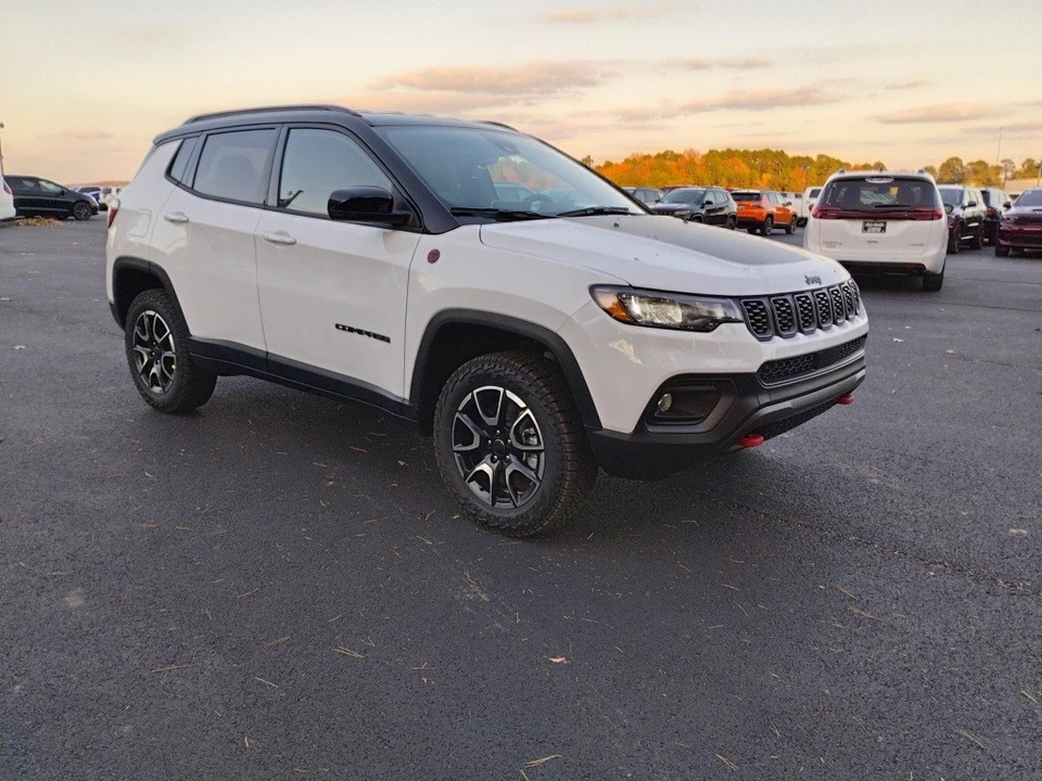 2026 Jeep Compass - Image 3 of 12
