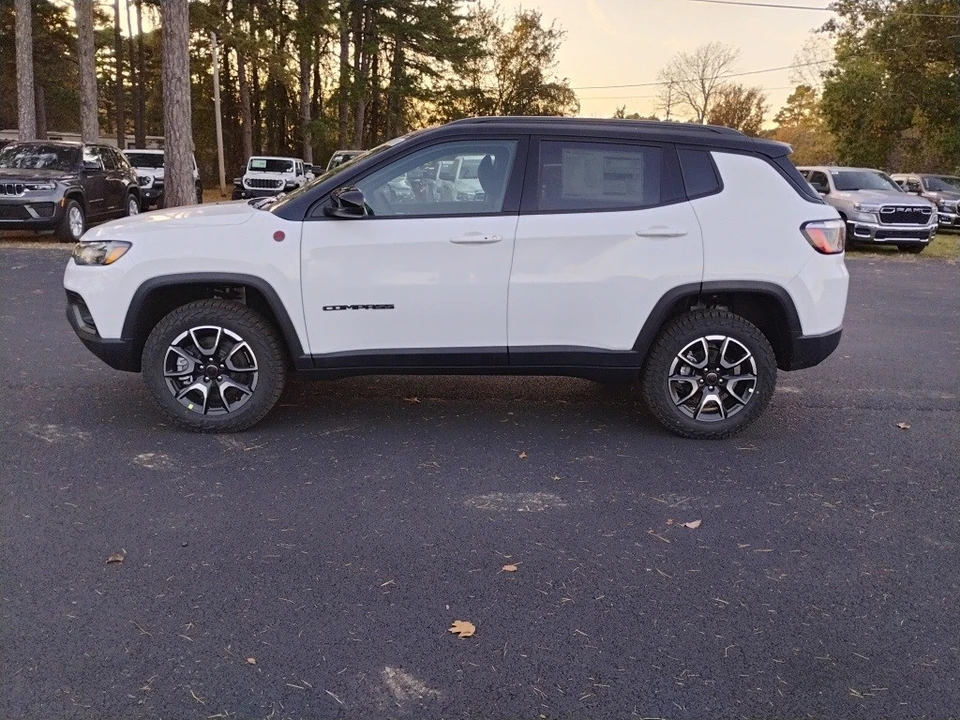 2026 Jeep Compass - Image 8 of 12