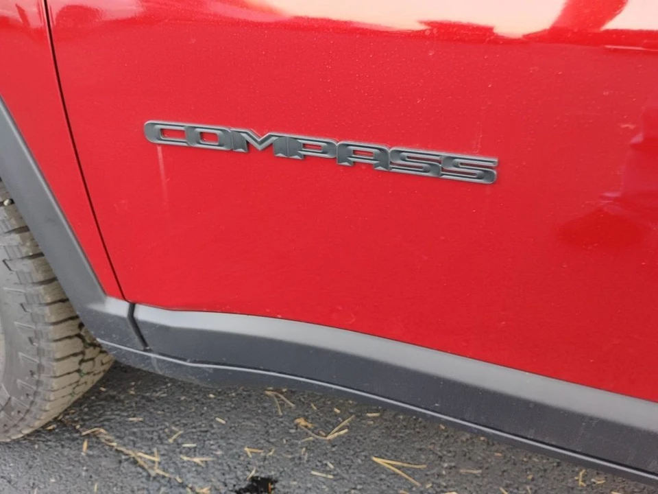 2026 Jeep Compass - Image 11 of 12