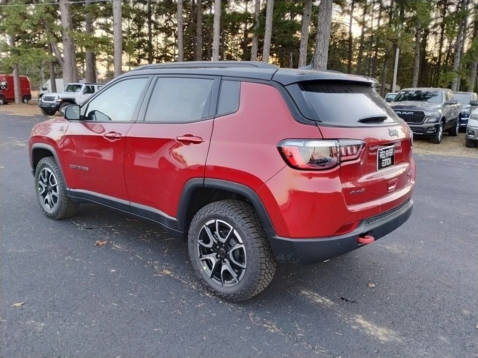 2026 Jeep Compass - Image 7 of 12