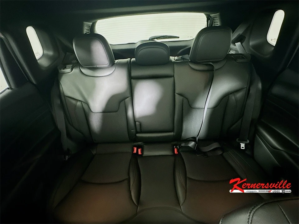 2026 Jeep Compass - Image 10 of 21