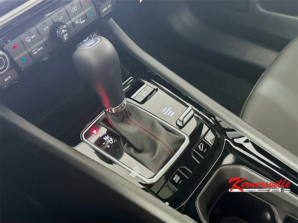 2026 Jeep Compass - Image 12 of 21