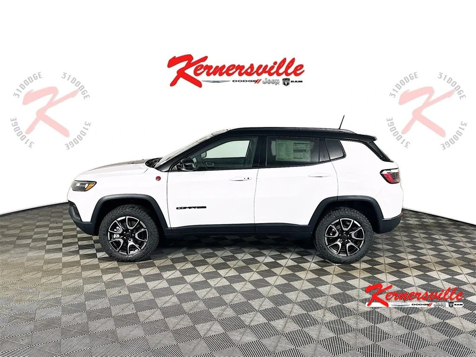 2026 Jeep Compass - Image 4 of 21