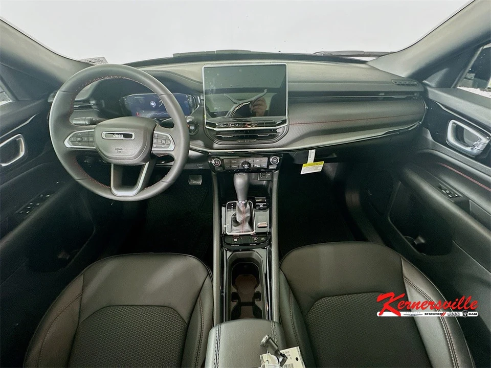 2026 Jeep Compass - Image 9 of 21
