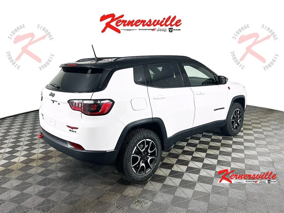 2026 Jeep Compass - Image 7 of 21