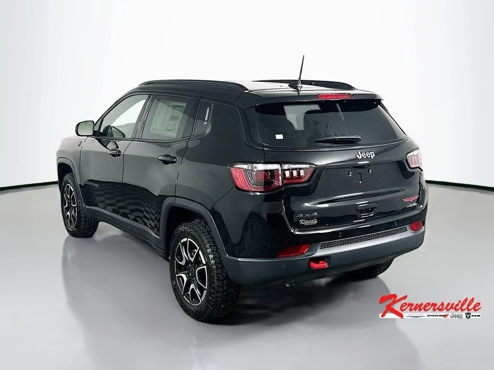 2026 Jeep Compass - Image 5 of 12