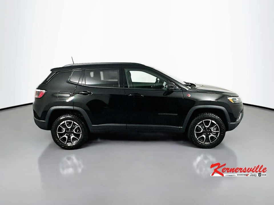 2026 Jeep Compass - Image 8 of 12