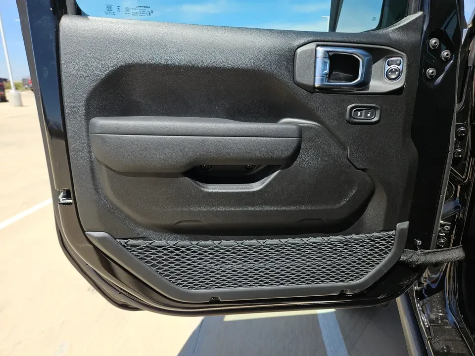 2026 Jeep JT Gladiator - Image 10 of 19