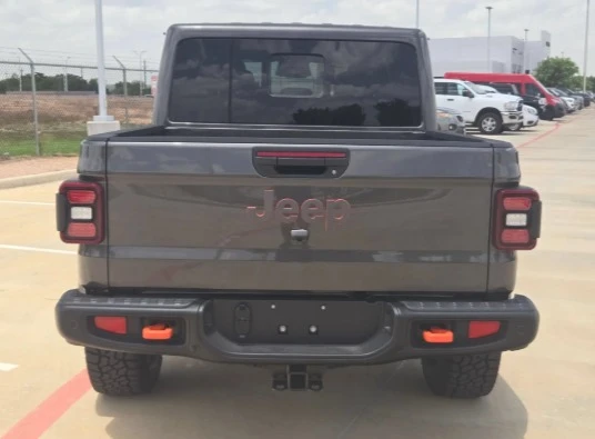 2026 Jeep JT Gladiator - Image 5 of 11