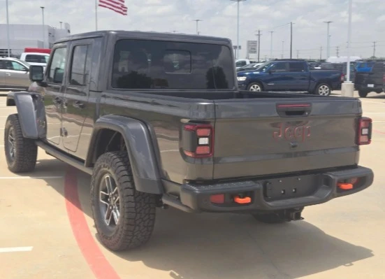 2026 Jeep JT Gladiator - Image 6 of 11
