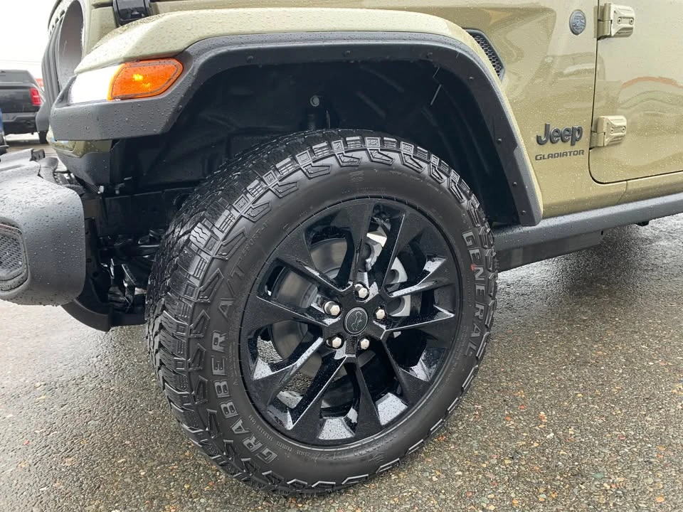 2026 Jeep JT Gladiator - Image 6 of 16