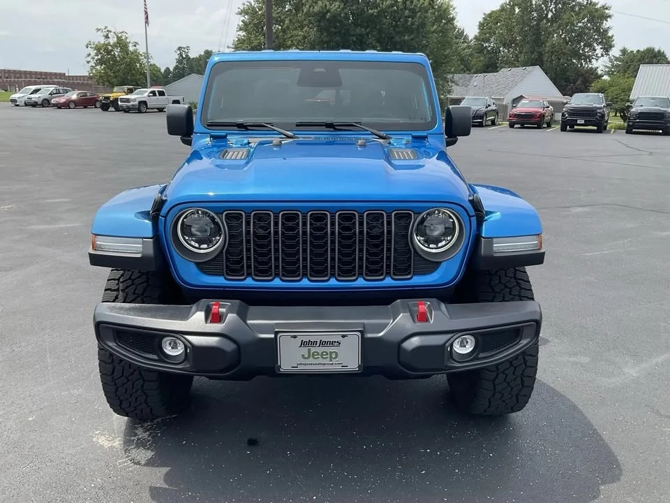 2026 Jeep JT Gladiator - Image 2 of 10
