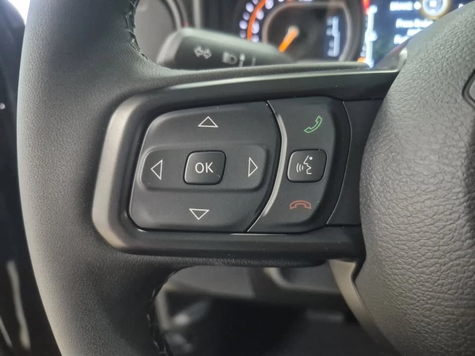 2026 Jeep JT Gladiator - Image 13 of 19
