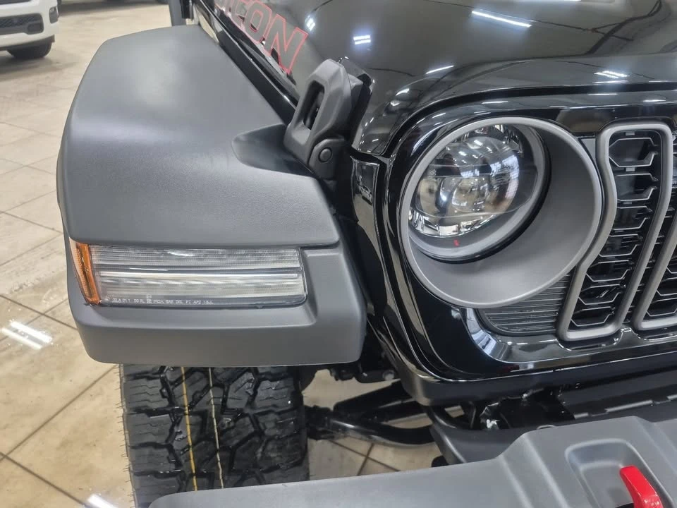 2026 Jeep JT Gladiator - Image 8 of 19