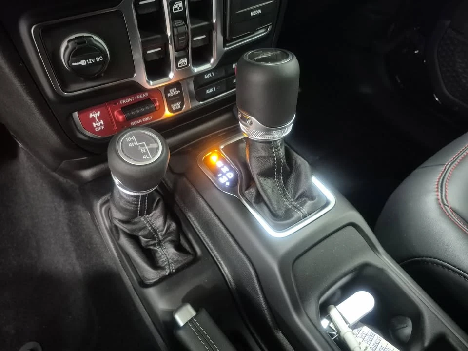 2026 Jeep JT Gladiator - Image 16 of 19