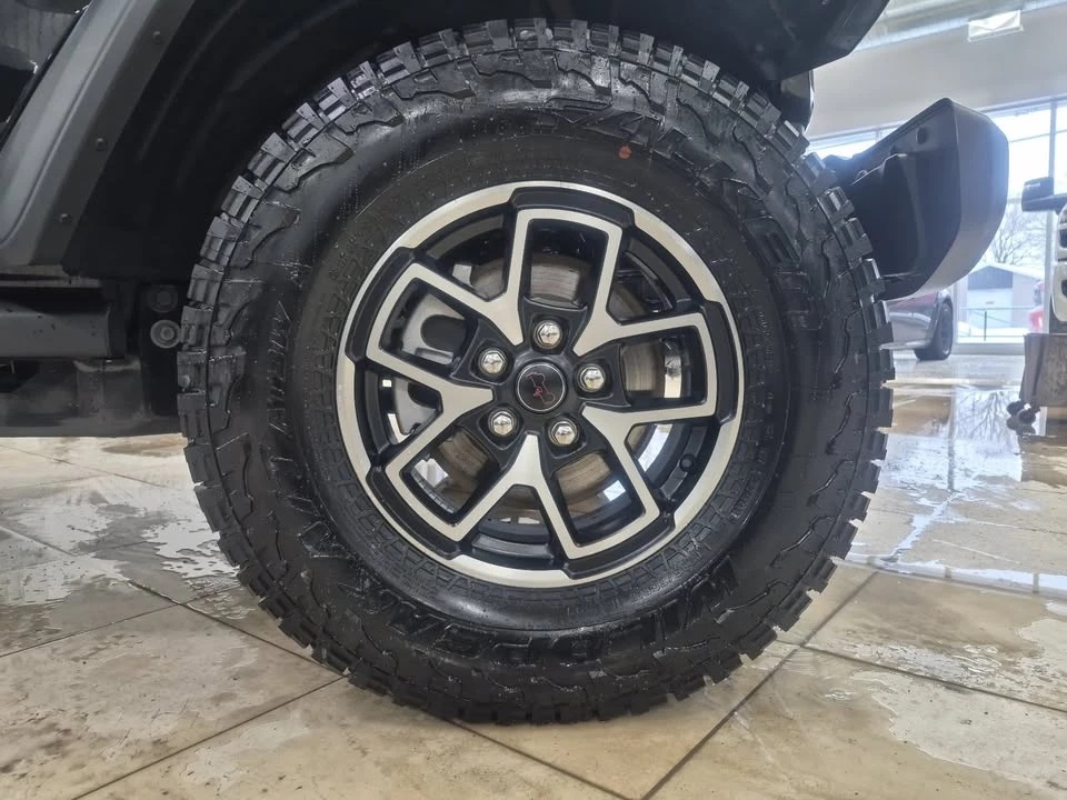 2026 Jeep JT Gladiator - Image 7 of 19