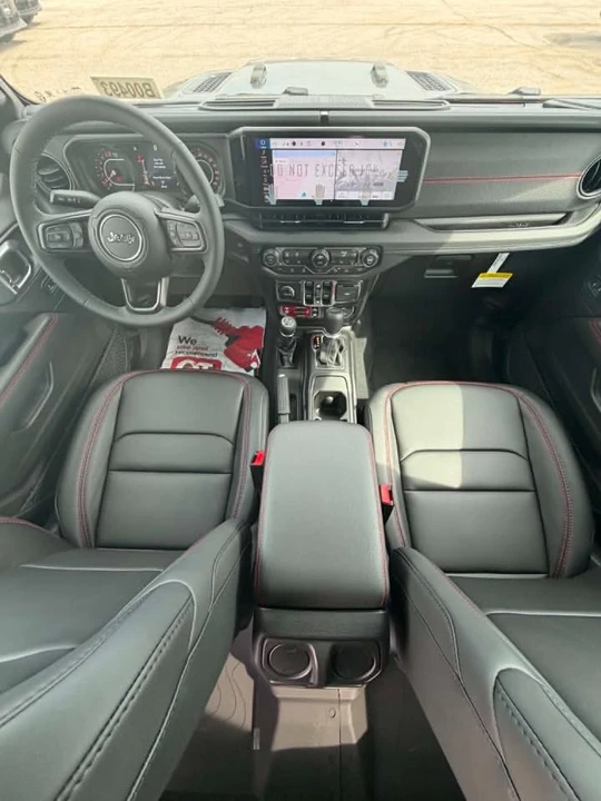 2026 Jeep JT Gladiator - Image 13 of 17