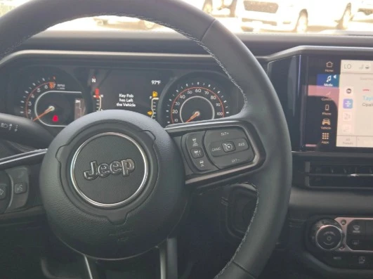 2026 Jeep JT Gladiator - Image 9 of 12