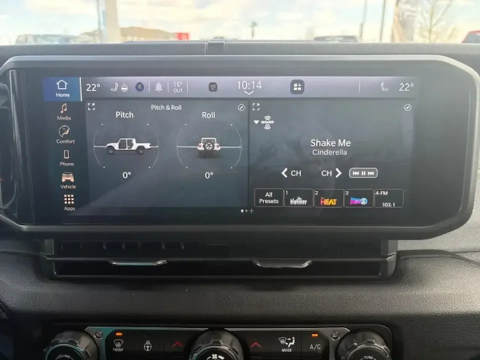 2026 Jeep JT Gladiator - Image 16 of 19