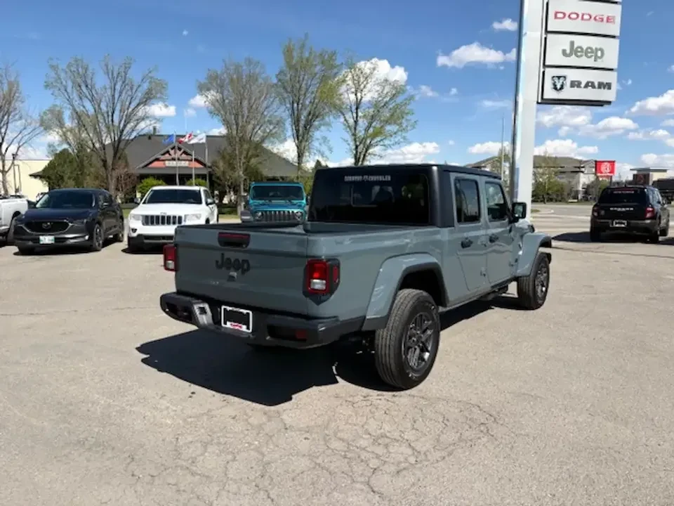 2026 Jeep JT Gladiator - Image 4 of 19