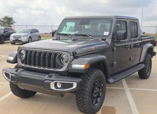 2026 Jeep JT Gladiator - Image 3 of 12