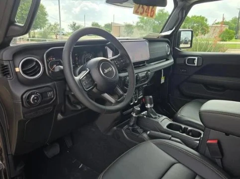 2026 Jeep JT Gladiator - Image 2 of 12