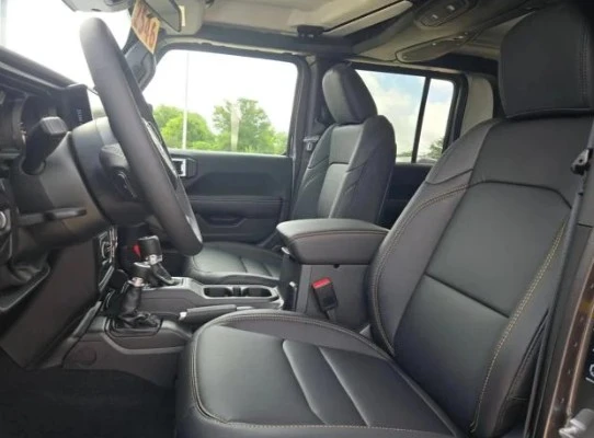 2026 Jeep JT Gladiator - Image 11 of 12