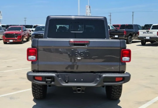 2026 Jeep JT Gladiator - Image 8 of 12