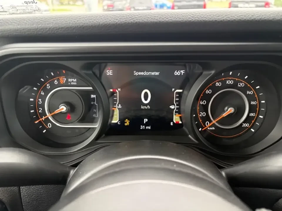 2026 Jeep JT Gladiator - Image 16 of 19