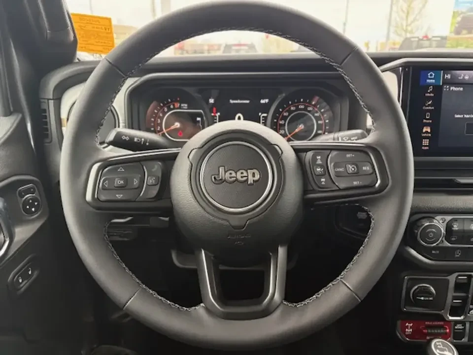2026 Jeep JT Gladiator - Image 14 of 19