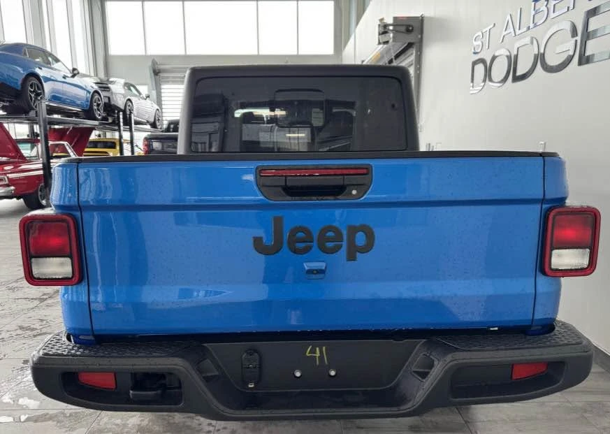 2026 Jeep JT Gladiator - Image 19 of 20