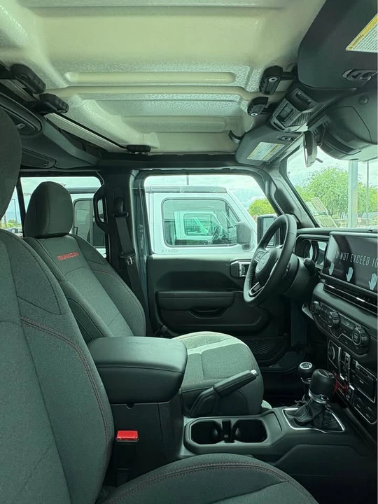 2026 Jeep JT Gladiator - Image 5 of 5