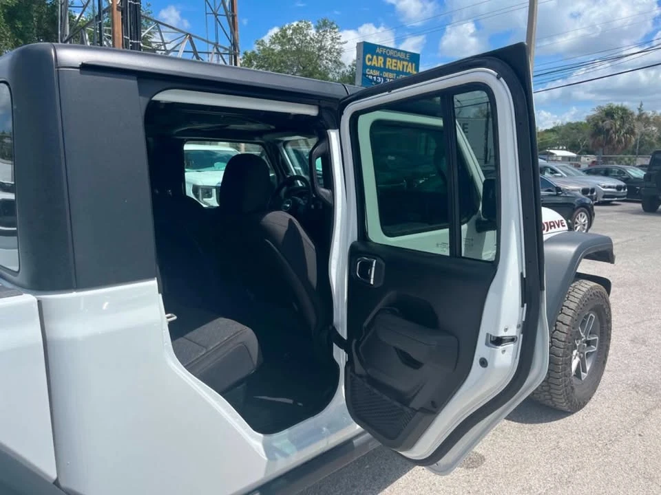 2026 Jeep JT Gladiator - Image 9 of 20