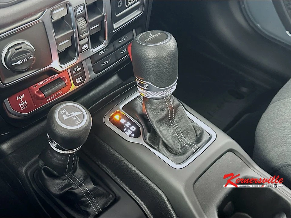 2026 Jeep JT Gladiator - Image 12 of 23