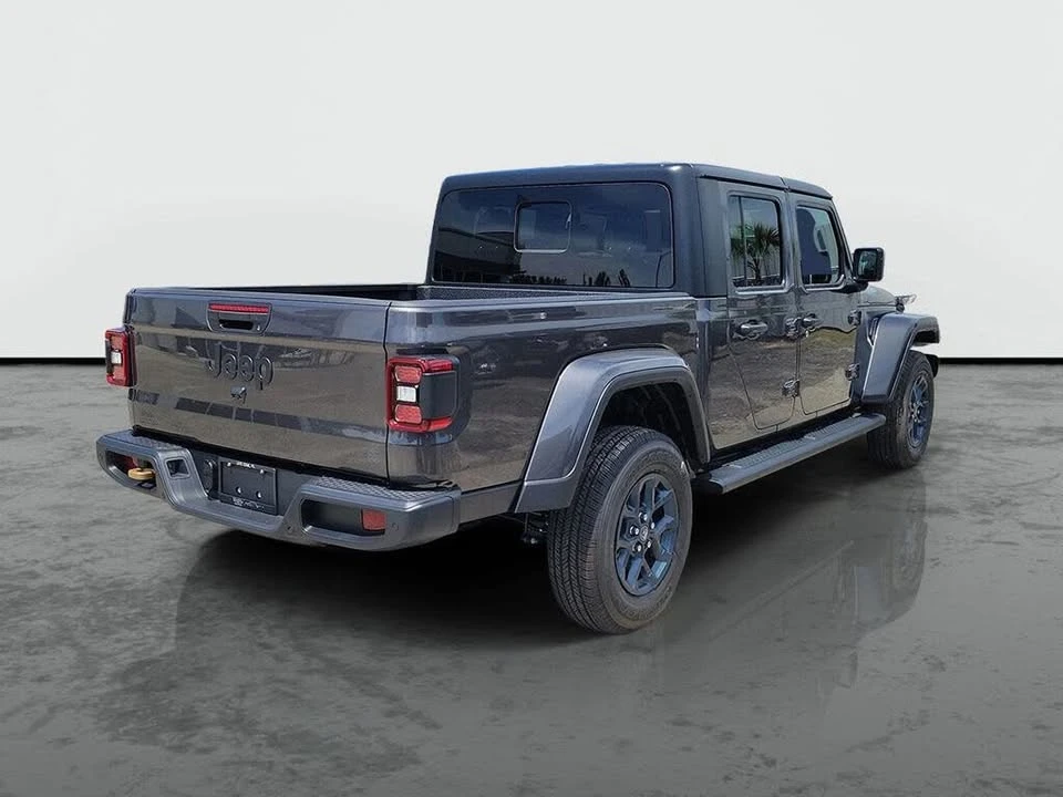 2026 Jeep JT Gladiator - Image 2 of 6