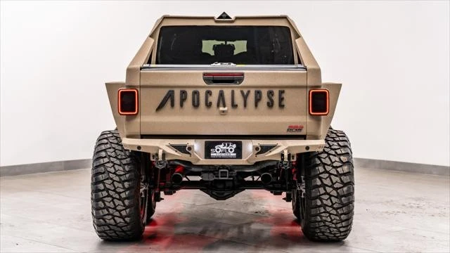 2026 Jeep JT Gladiator - Image 9 of 31