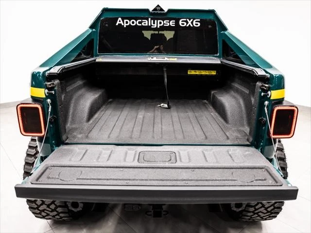 2026 Jeep JT Gladiator - Image 14 of 31