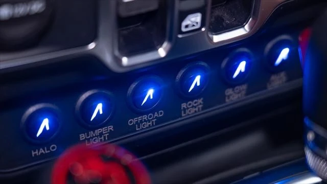 2026 Jeep JT Gladiator - Image 26 of 29