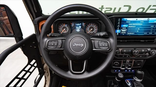 2026 Jeep JT Gladiator - Image 25 of 31