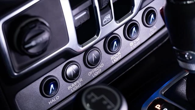 2026 Jeep JT Gladiator - Image 25 of 31