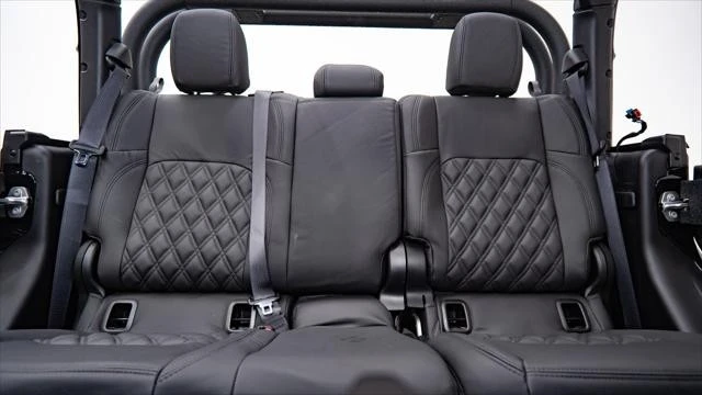 2026 Jeep JT Gladiator - Image 20 of 31